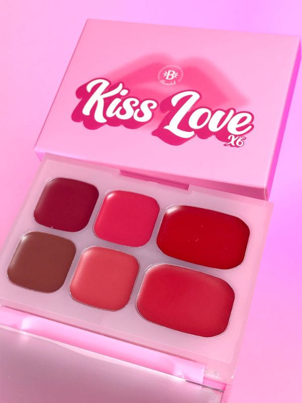 PALETA DE LABIOS KISS LOVE BLOOMSHELL